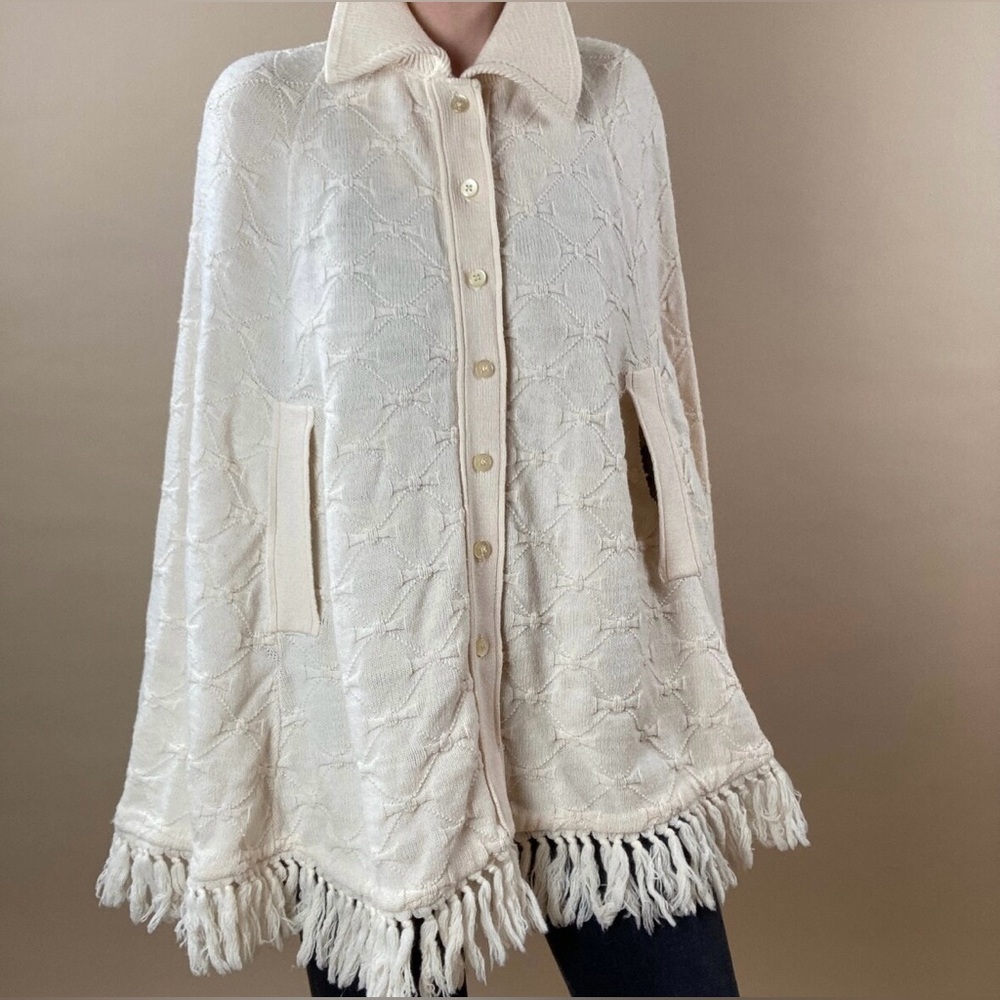 60s White Knit Wool Button Up Cape